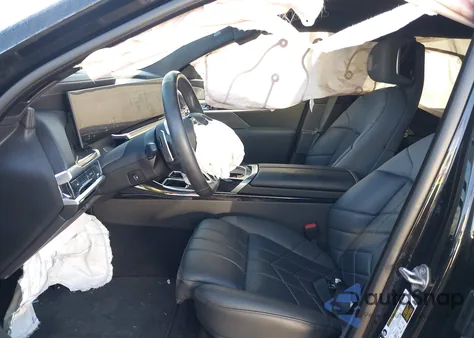 2024 BMW 760I xDrive z USA, uszkodzony, nr VIN WBA33EJ0XRCR08299